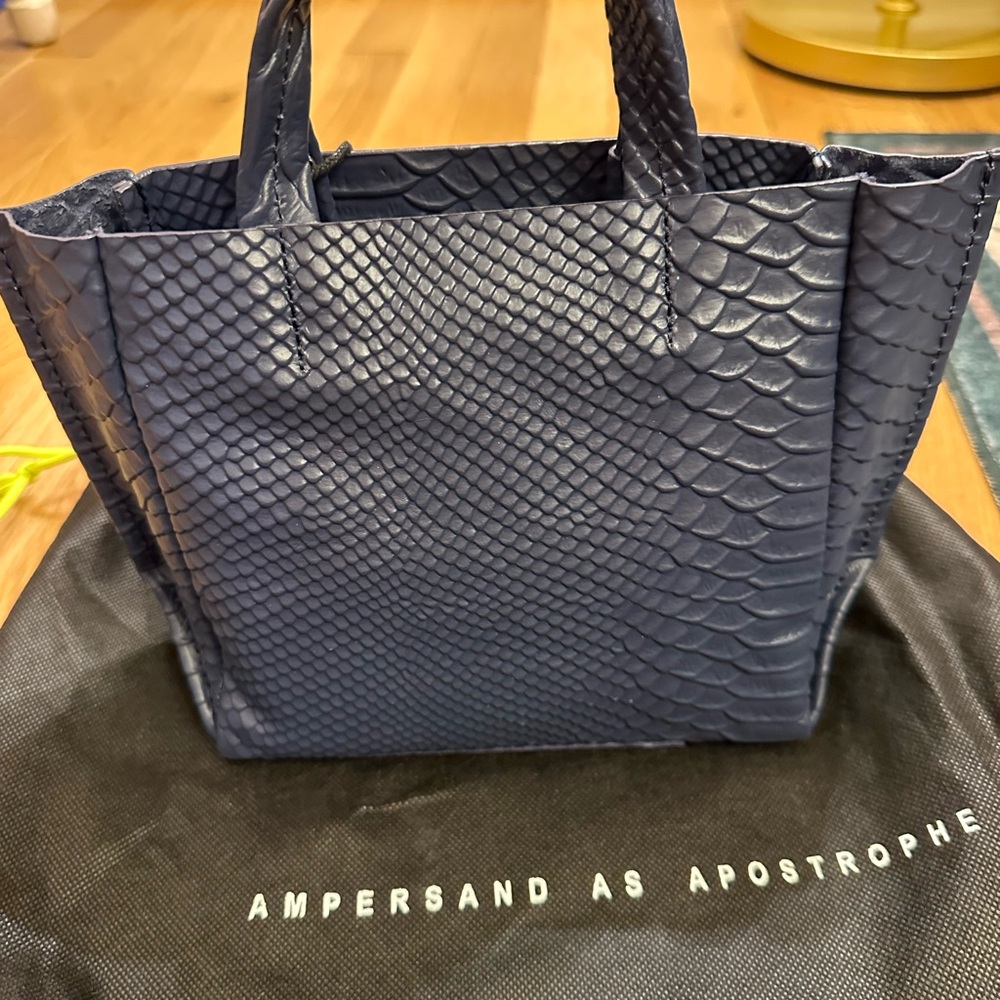 Ampersand As Apostrophe Navy Python Mini Tote NWT - Picture 5 of 6